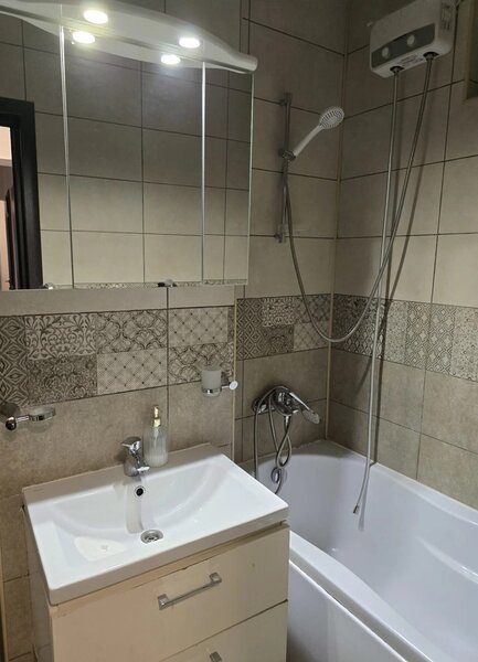 Obor, Colentina, vav Kaufland 6 minute metrou,